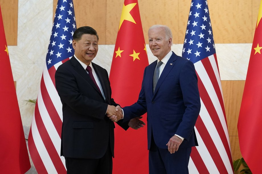 Xi Jinping i Joe Biden spotkali się w kuluarach szczytu G20 w Indonezji