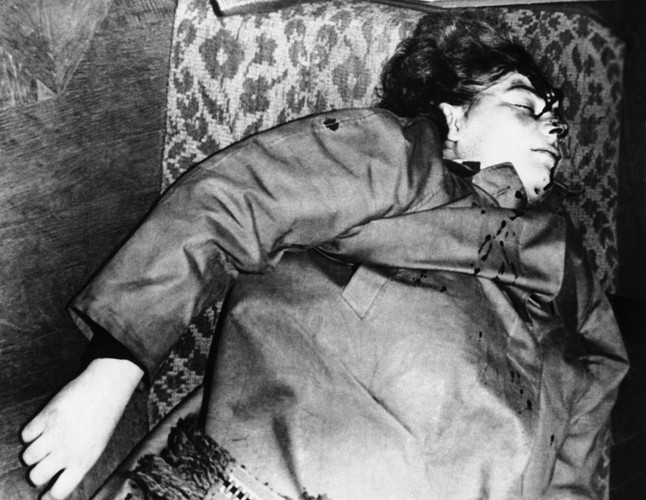 Budapeszt' 56 - ciało młodej kobiety