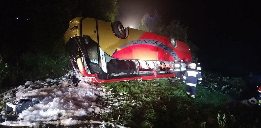 Pędził autokarem jak na stracenie. Odpowie za katastrofę na Podkarpaciu