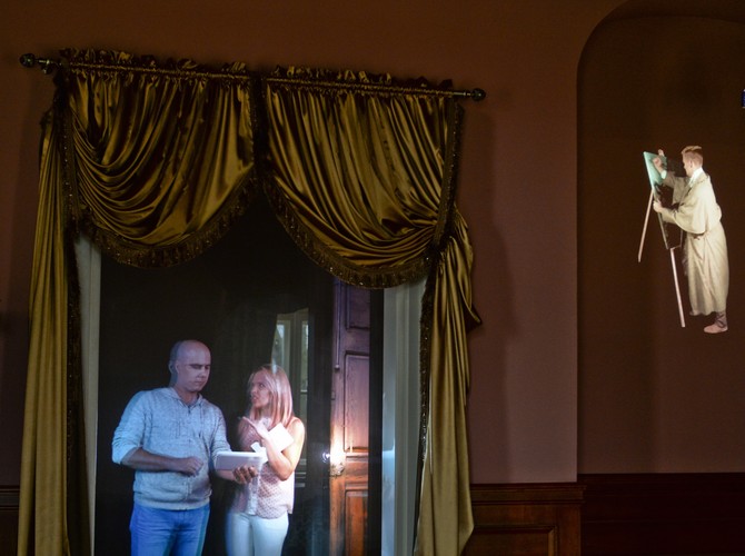 Hologramy uczą historii pałacu
