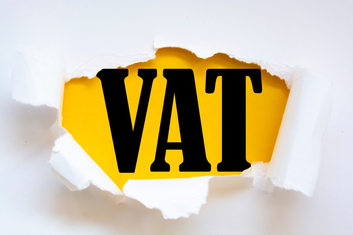 Czy nauka pływania jest zwolniona z VAT?