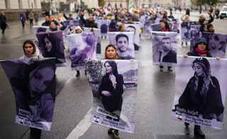 Ostra amunicja w Iranie. Amnesty International: Podczas protestów zginęły co najmniej 82 osoby