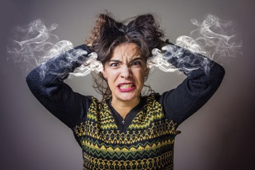 Pattanásig feszült idegek -van, hogy betegség áll az ingerlékenység mögött