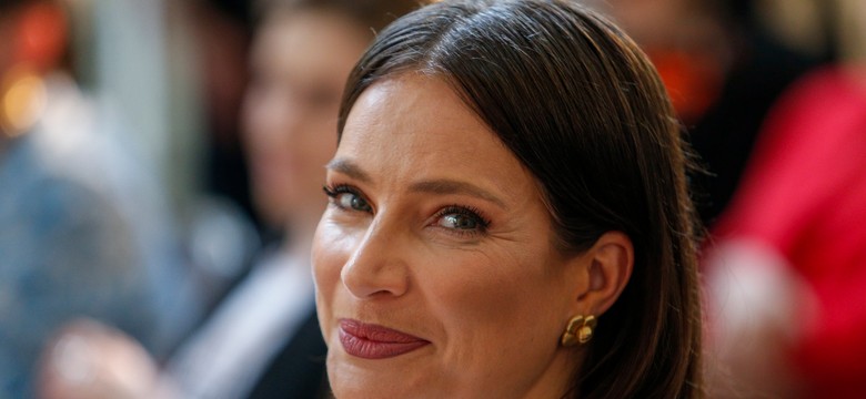 Anna Dereszowska ze łzami żegna córkę. 17-latka wyprowadza się bardzo daleko