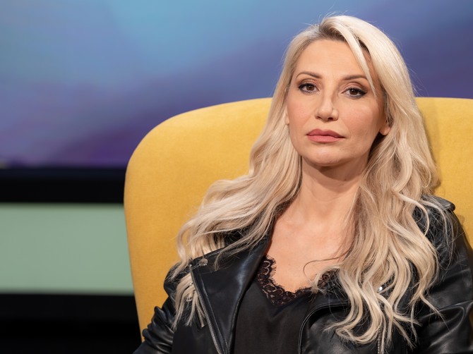 Jelena Jovičić podelila recept za prirodni preparat za štitnu žlezdu