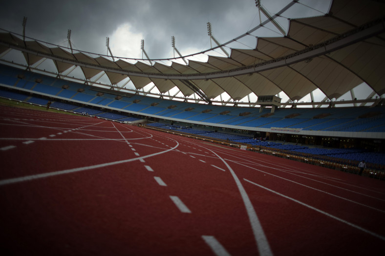Jawaharlal Nehru Stadium, główna arena Igrzysk Wspólnoty Narodów, które rozpoczną się w październiku 2010 r. Widok z bieżni. Fot. Brian Sokol/Bloomberg
