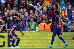 torres i yamal poprowadzili barcelonę do zwycięstwa w derbach. lewandowski nie wszedł na boisko