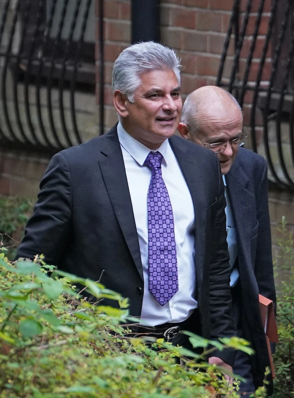 Dr Faramarz Šaramani, otac blizanaca