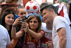 Rosyjska prasa: Lewandowski to nie Messi, nie Cristiano Ronaldo i nie Neymar