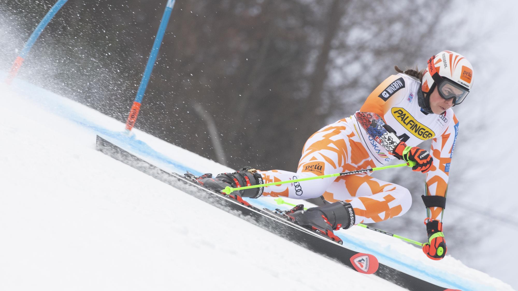 LIVE : Petra Vlhová dnes 1 kolo - obrovský slalom / Kronplatz | Šport.sk