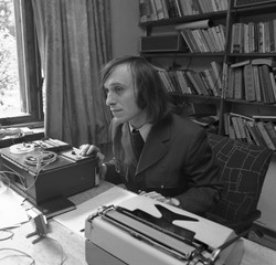 Pisał tak, żeby było jak najprościej, najbardziej esencjonalnie. 30 lat temu zmarł Jonasz Kofta