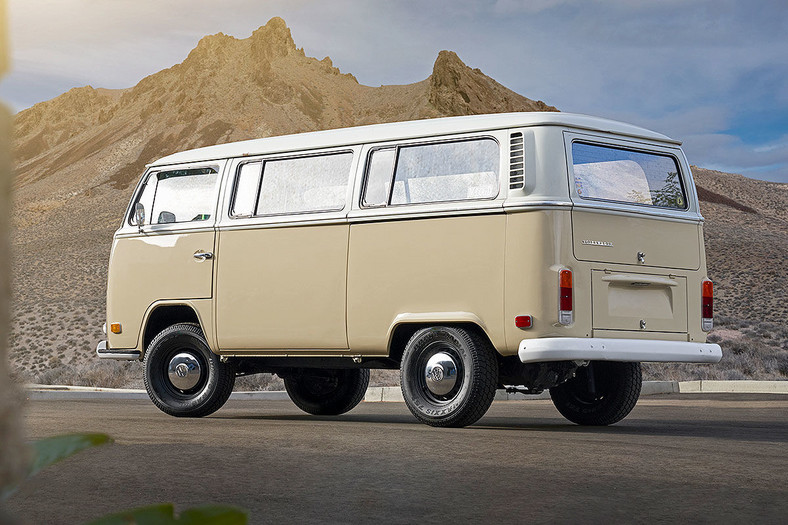 Volkswagen T2 z napędem e-Golfa