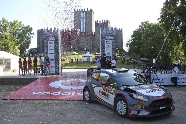 Rajd Portugalii: Robert Kubica dziewiąty. Wygrał Jari-Matti Latvala