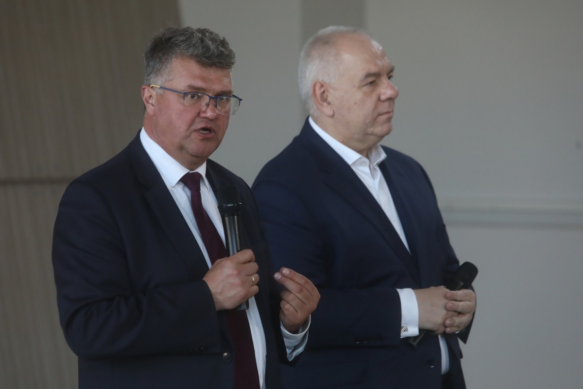 Jacek Sasin, Maciej Wąsik