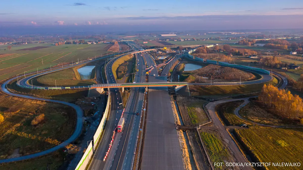 Budowa A1 Tuszyn - Piotrków Trybunalski Południe, prace na węźle Piotrków Trybunalski Zachód