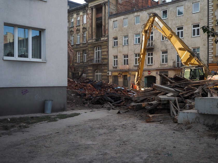 Kamienica przy Rewolucji w Łodzi. Ruszyła rozbiórka