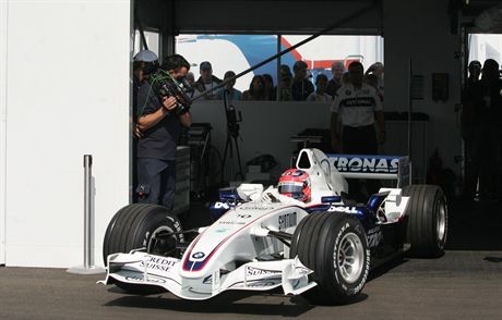 17 06 2007WARSZAWAFORMUA 1SPORTPIKNIK Z BMW SAUBERBEMOWOFOT DAMIAN BURZYKOWSKI / FAKTN/ZROBERT KUBICA