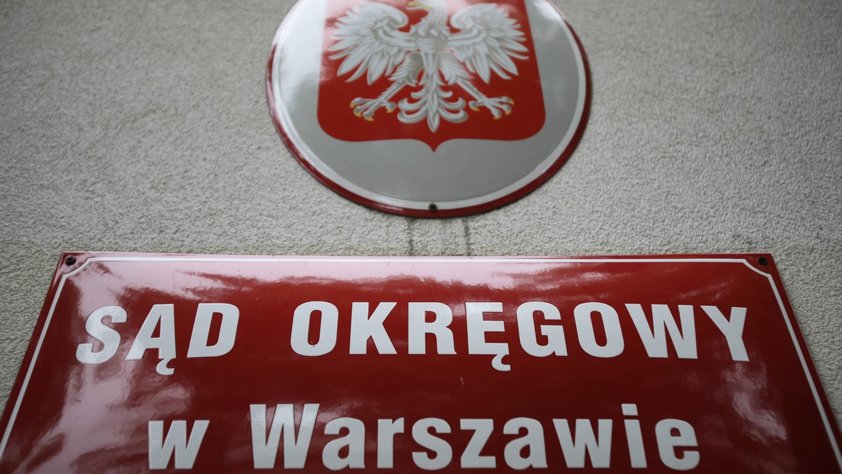 Kary po dwa lata więzienia dla byłych generałów SB Władysława C. i Józefa S. są prawomocne - orzekł dziś Sąd Okręgowy w Warszawie. Tym samym sąd oddalił apelacje obrony obu skazanych za bezprawne powołania opozycjonistów do wojska w stanie wojennym.