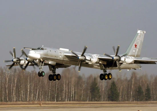 Bombowce strategiczne Tu-95MS to zmodernizowana wersja konstrukcji, pamiętającej jeszcze lata 50. XX wieku