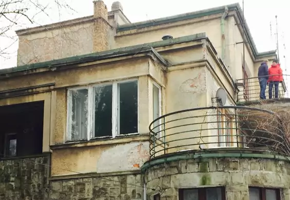 "To niepojęte". Perła modernizmu wystawiona na sprzedaż za cenę mieszkania w Warszawie