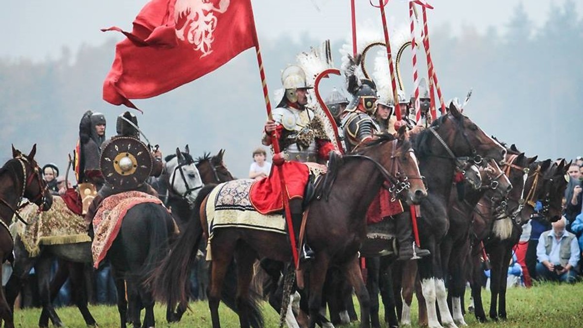 Już jutro o godzinie 15.00 polska husaria wyruszy z białostockich Krywlan pod Wiedeń, aby po raz 333 dać łupnia Turkom. Szykuje się efektowny festyn historyczny z okazji 333 rocznicy Wiktorii Wiedeńskiej, czyli VI Dzień Tradycji Rzeczypospolitej.