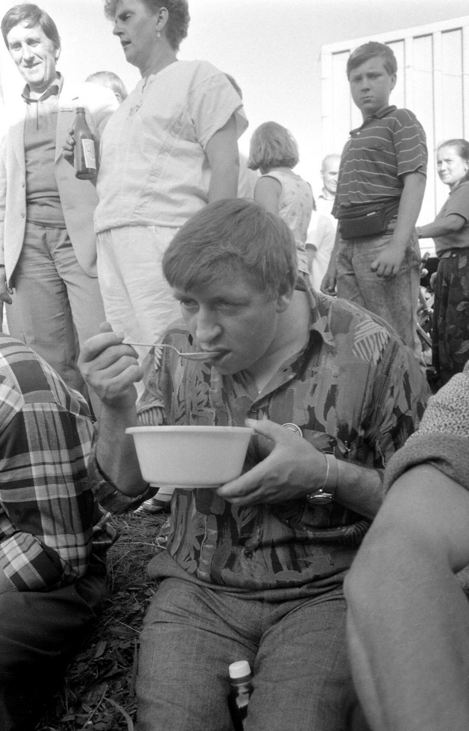Trasa katowicka pod Morami w województwie mazowieckim - blokada zorganizowana przez Związek Zawodowy Rolnictwa "Samoobrona", 9 lipca 1992.  Andrzej Lepper, przywódca Samoobrony.