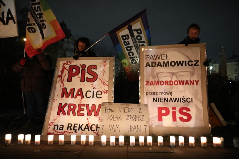 Manifestujący pod Wawelem sprzeciwiali się też mowie nienawiści