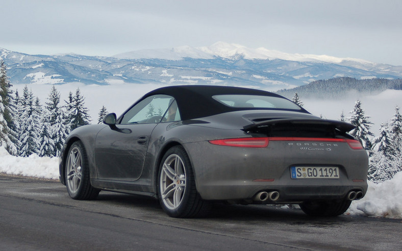 Jak jeździ Porsche 911 Carrera 4s?