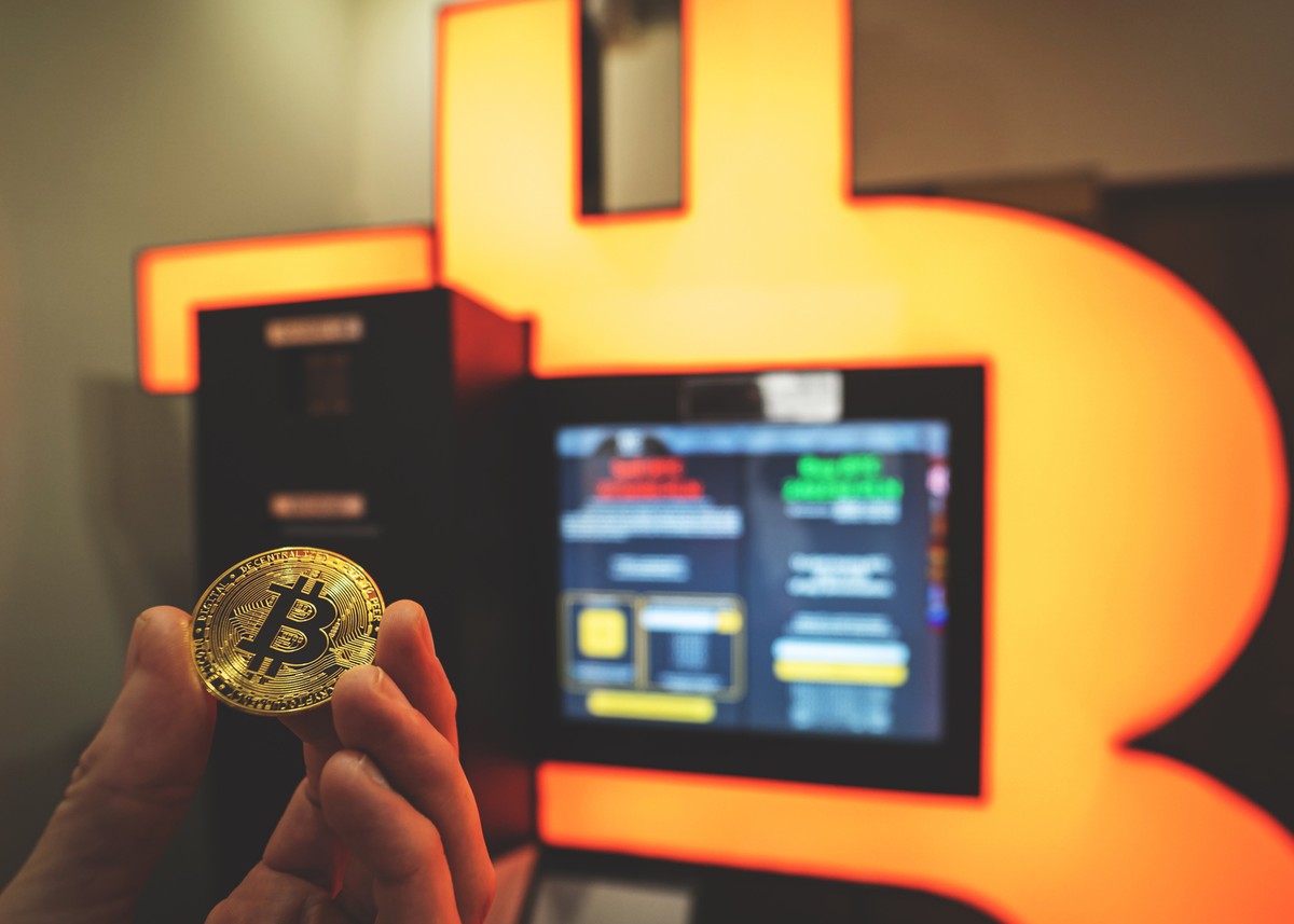 Jak bezpiecznie inwestować w kryptowaluty? Tego unikaj jak ognia -  Inwestowanie - Forbes.pl