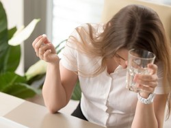 Wzrost konsumpcji antydepresantów. Ten trend jest powszechny