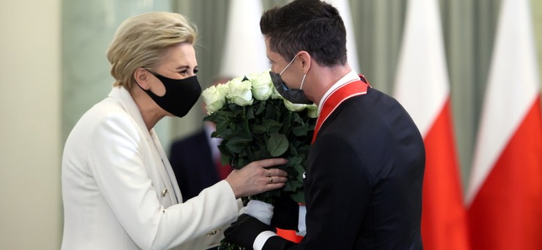 Jeszcze nie ma dość zimowych trendów? Agata Duda na uroczystości odznaczenia Roberta Lewandowskiego