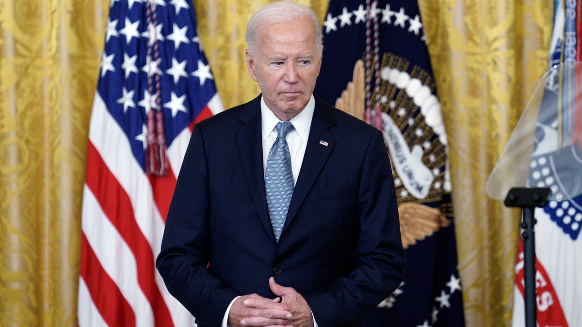 Joe Bident újabb demokrata párti képviselő szólította fel a visszalépésre