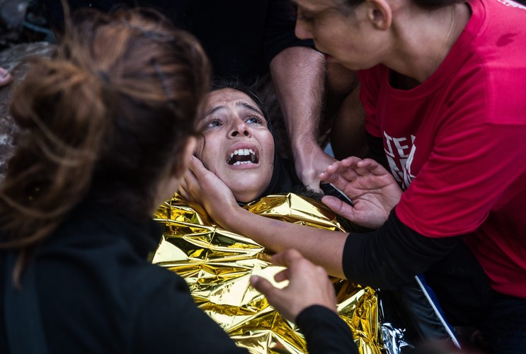 Uchodźcy z Afganistanu u wybrzeży wyspy Lesbos