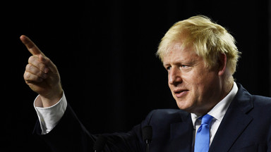 Borisowi Johnsonowi parlament przeszkadza w prowadzeniu polityki, więc go zawiesza [KOMENTARZ]