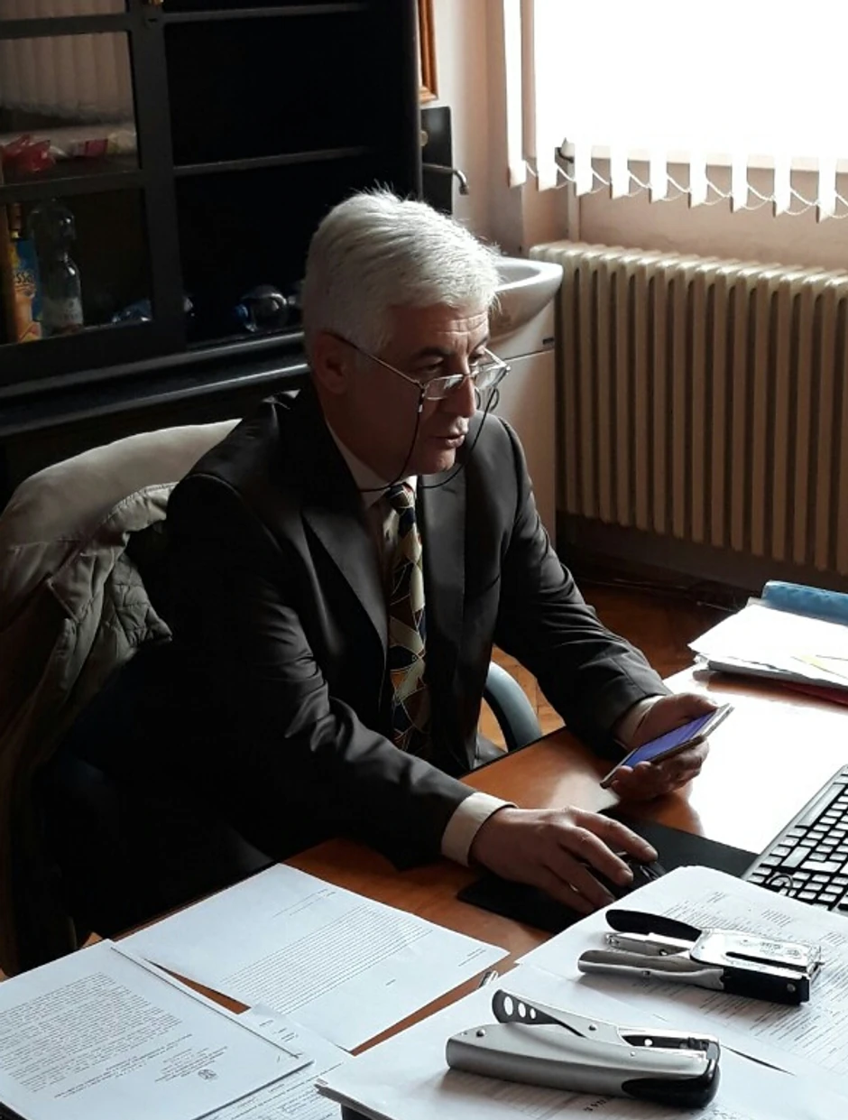 Direktor Zorić rekao je da se tuča dogodila u delu gde je "mrtav ugao" pa nije zabeležena na snimcima.