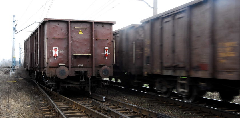 Pijani maszyniści prowadzili pociąg. Przemycali do Polski papierosy