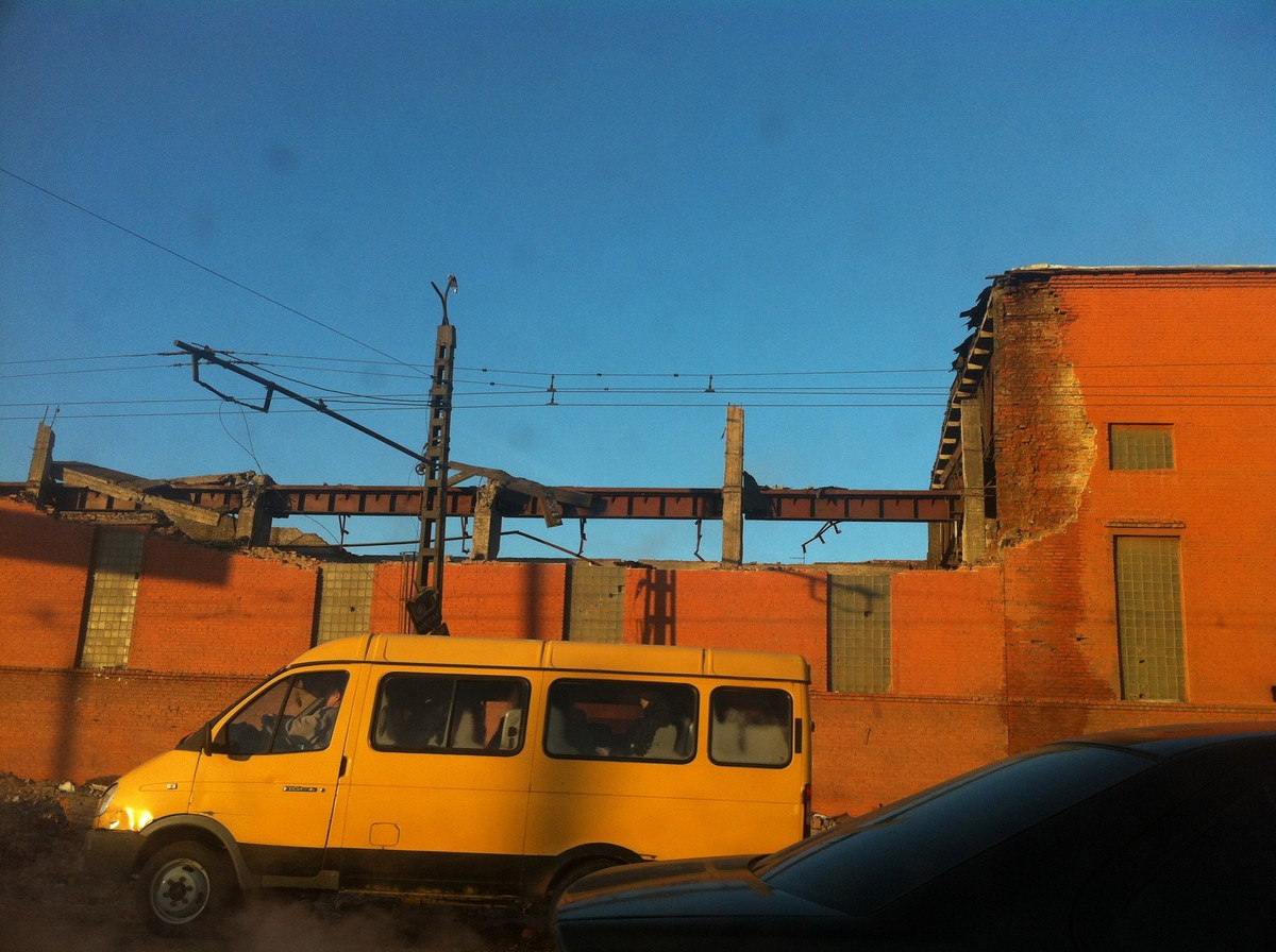 Zniszczona fabryka w Czelabińsku