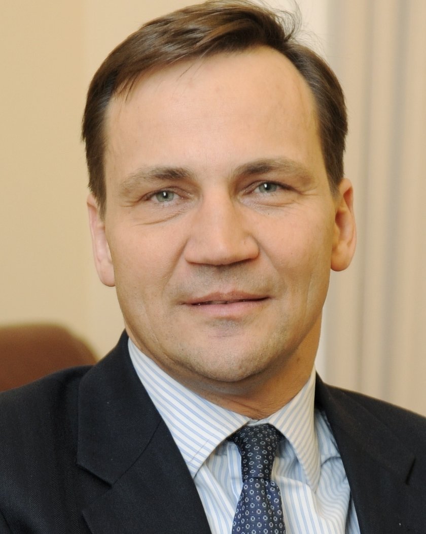 Sikorski już nie jest ministrem