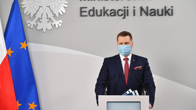 Grzechy Czarnka przeciwko edukacji. Minister ma swoją "bańkę" [KOMENTARZ]