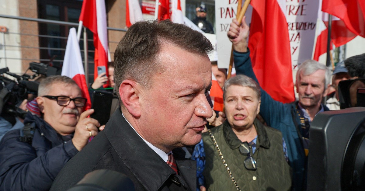 Mariusz Błaszczak usłyszał "dwustronicowy zarzut". Grozi mu długie więzienie