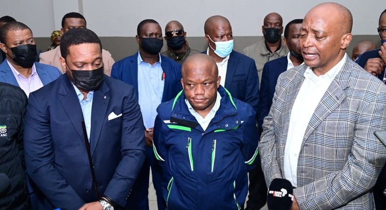 Zulu King Misuzulu was joined by KwaZulu-Natal Premier Sihle Zikalala and Patrice Motsepe during an assessment of floods damage in Durban. Motsepe donated R30 million to floods victims.