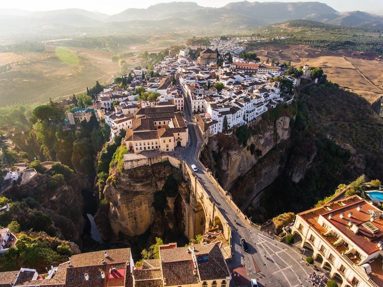 Las mejores joyas escondidas para visitar en España, Italia, Francia y Grecia, de alguien que ha visitado todos los países europeos.