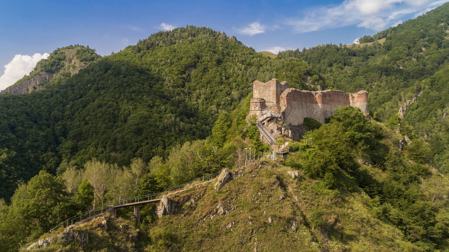 Zamek Poenari w centralnej Rumunii