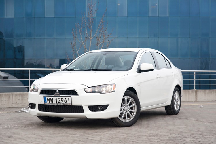Mitsubishi lancer