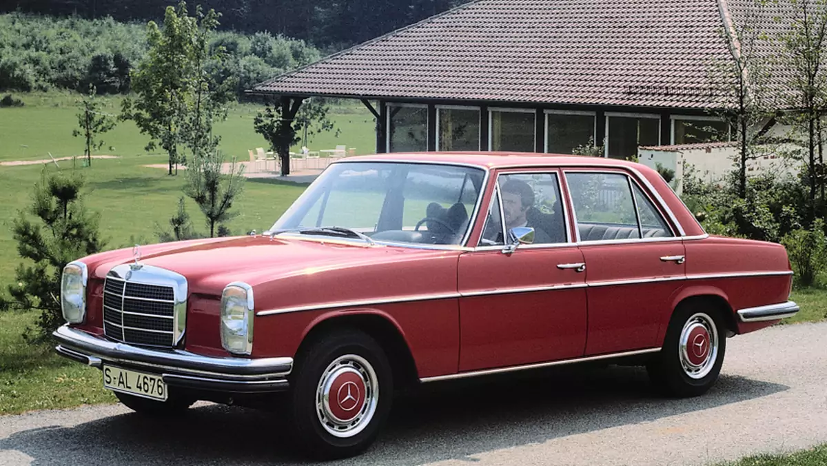 50 lat limuzyn Mercedes-Benz W 114/115