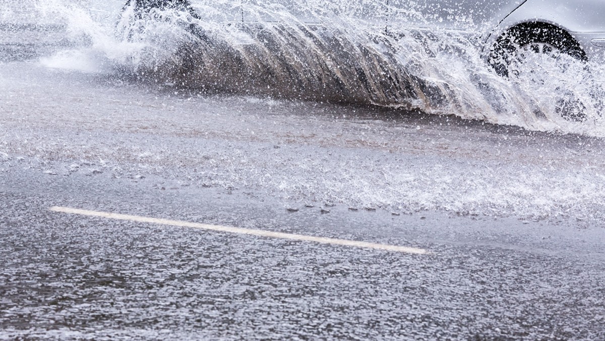 Instytut Meteorologii i Gospodarki Wodnej wydał w sobotę ostrzeżenie pierwszego stopnia przed intensywnymi opadami deszczu w woj. małopolskim oraz południowych powiatach województwa świętokrzyskiego, śląskiego i podkarpackiego.