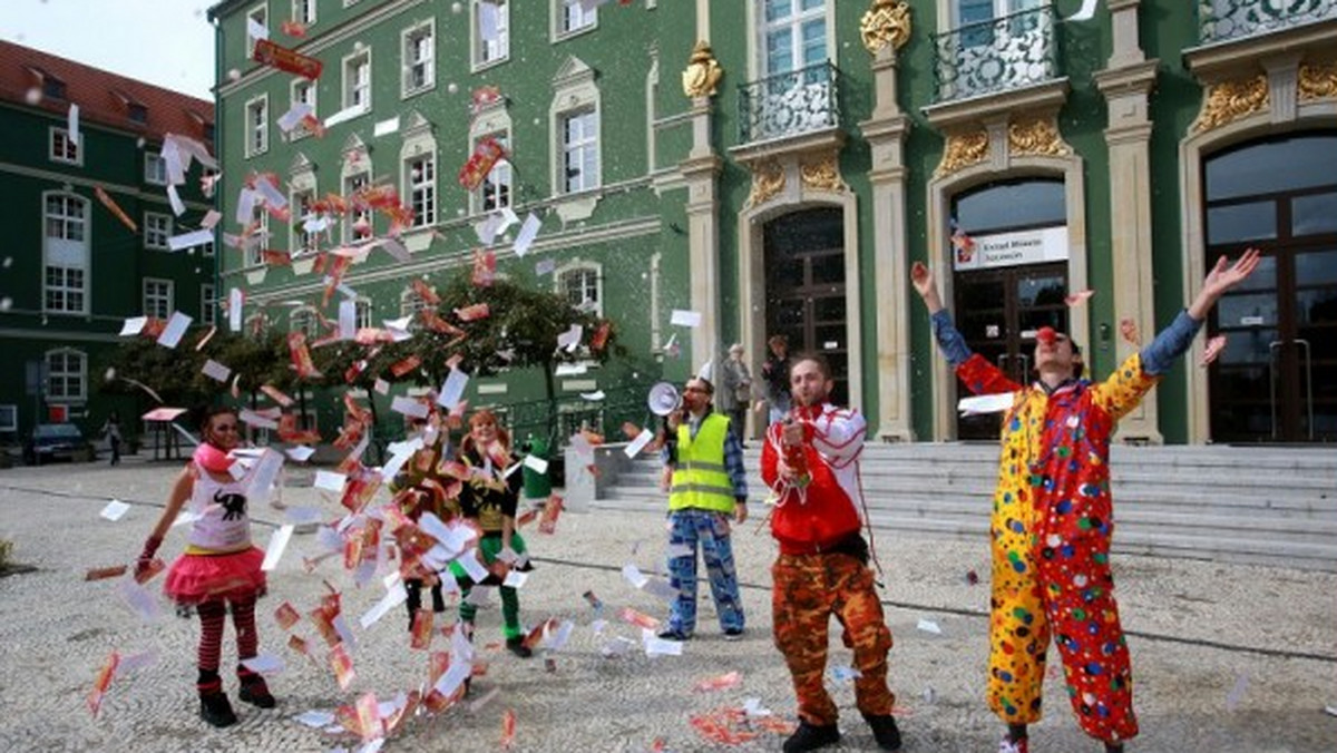 Przed Urzędem Miasta w Szczecinie strajkowali dzisiaj klauni. Jakie mają żądania?