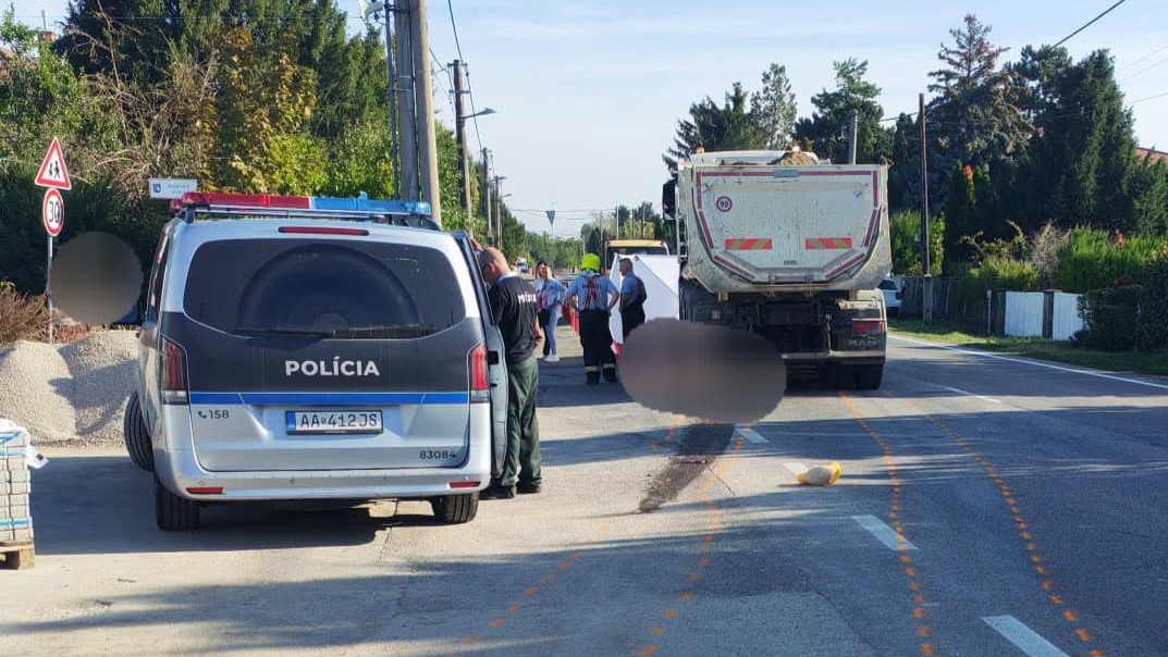 V Kvetoslavove zrazil kamión seniorku. 