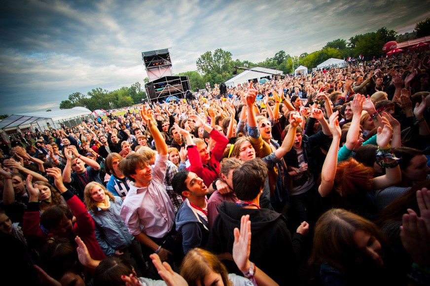 Coke Live Music Festival 2012 - publiczność (fot. Monika Stolarska / Onet)