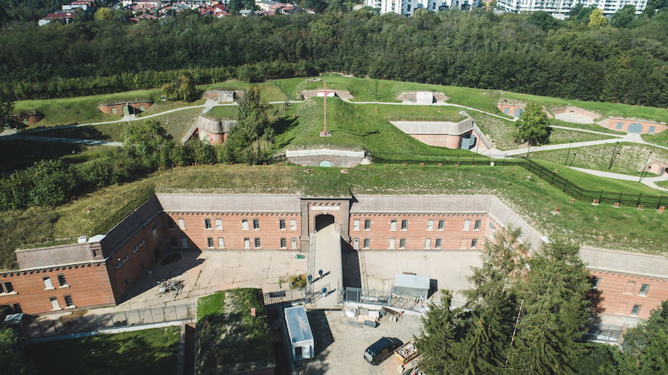 Fort VII w Poznaniu po renowacji. Będzie tu działać muzeum ku czi ofiar niemieckiego obozu.